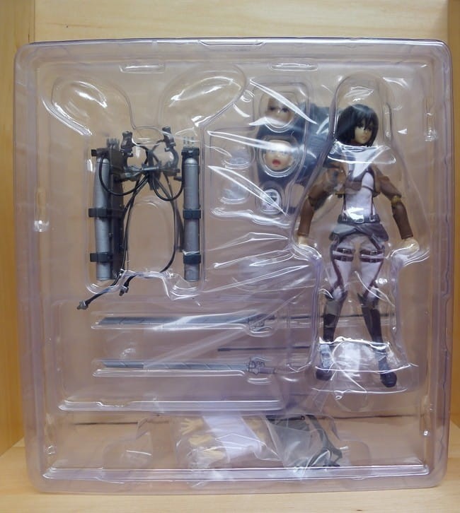Figurka-Attack-on-Titan-Mikasa-Ackerman-wys-z-PL-Marka-inna.jpg