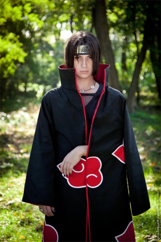 itachi_uchiha_cosplay_by_prosetisen_d5gxwrp-fullview.jpg